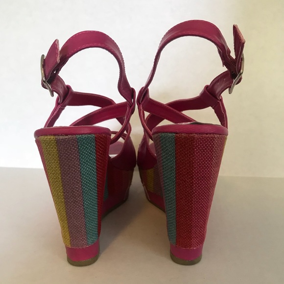 Charming Charlie sandal wedges - Picture 5 of 6
